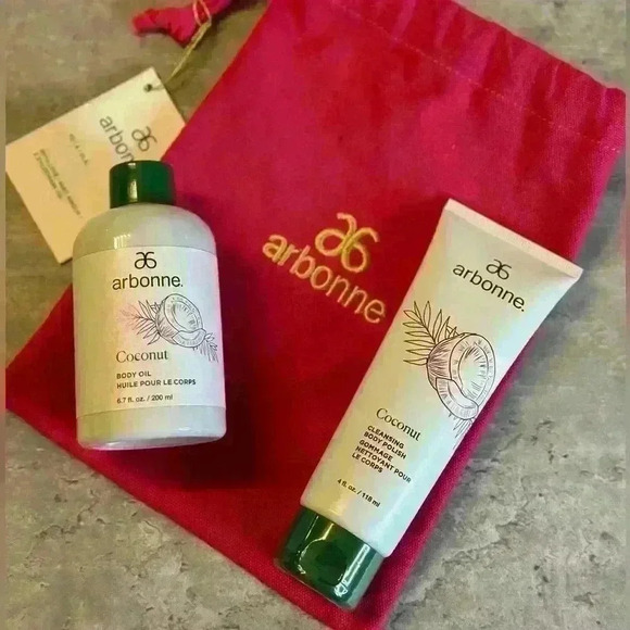 Arbonne Other - NWT Arbonne Coconut Soft&Smooth Body Gift Set Body Oil & Cleansing Body Polish